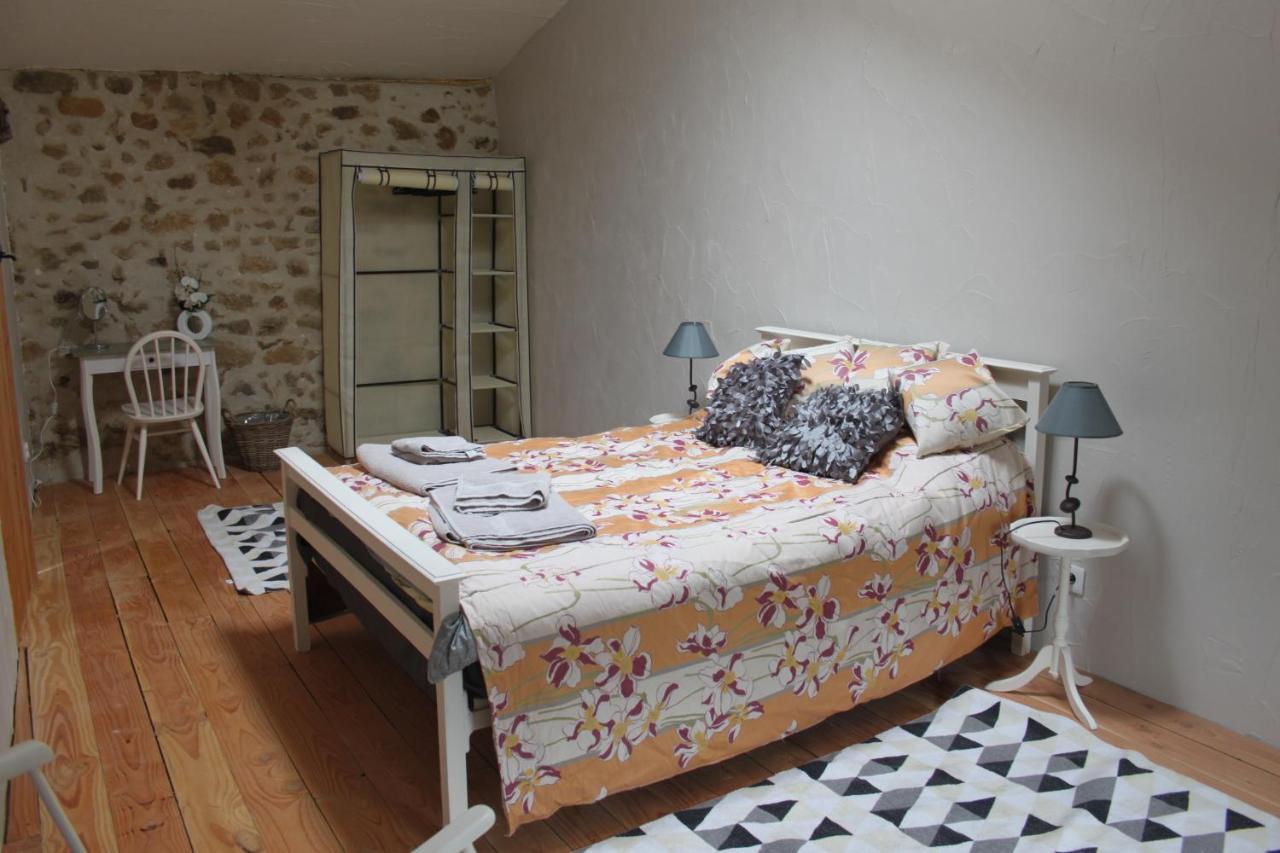 Villa Gite La Pimparola à Nouic Extérieur photo